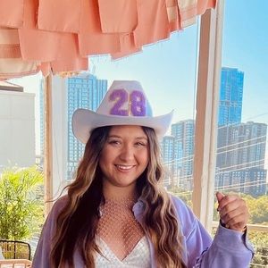 Custom 28 Cowgirl Hat